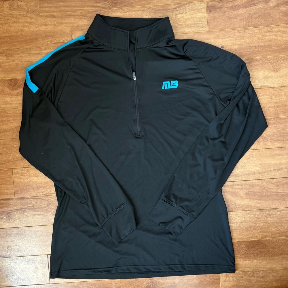 MuscleBox Black Quarter-Zip Top